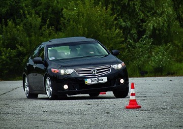 Honda Accord - продвижение по служебной лестнице...